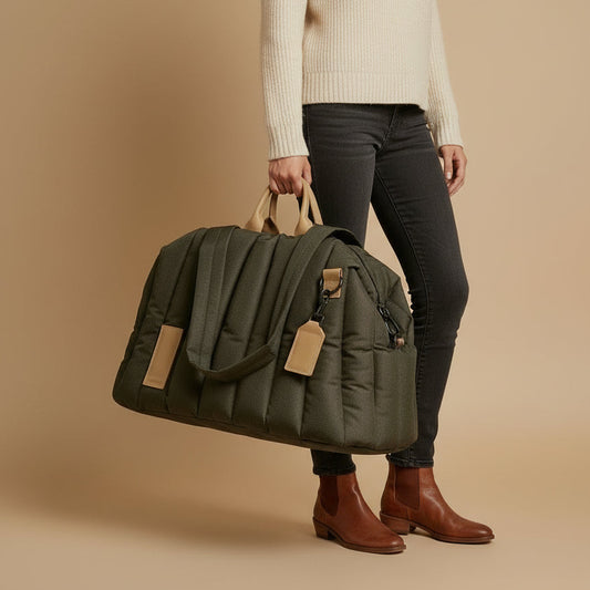 Pet Dog Cat Bag Carrier Light Waterproof Dog Out Portable Handbag Pet Accessories Fashion Dog Bag