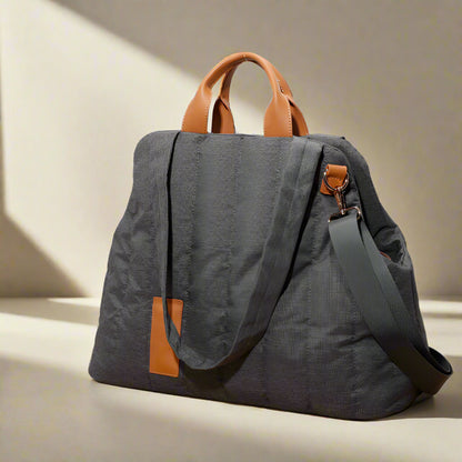 Pet Dog Cat Bag Carrier Light Waterproof Dog Out Portable Handbag Pet Accessories Fashion Dog Bag