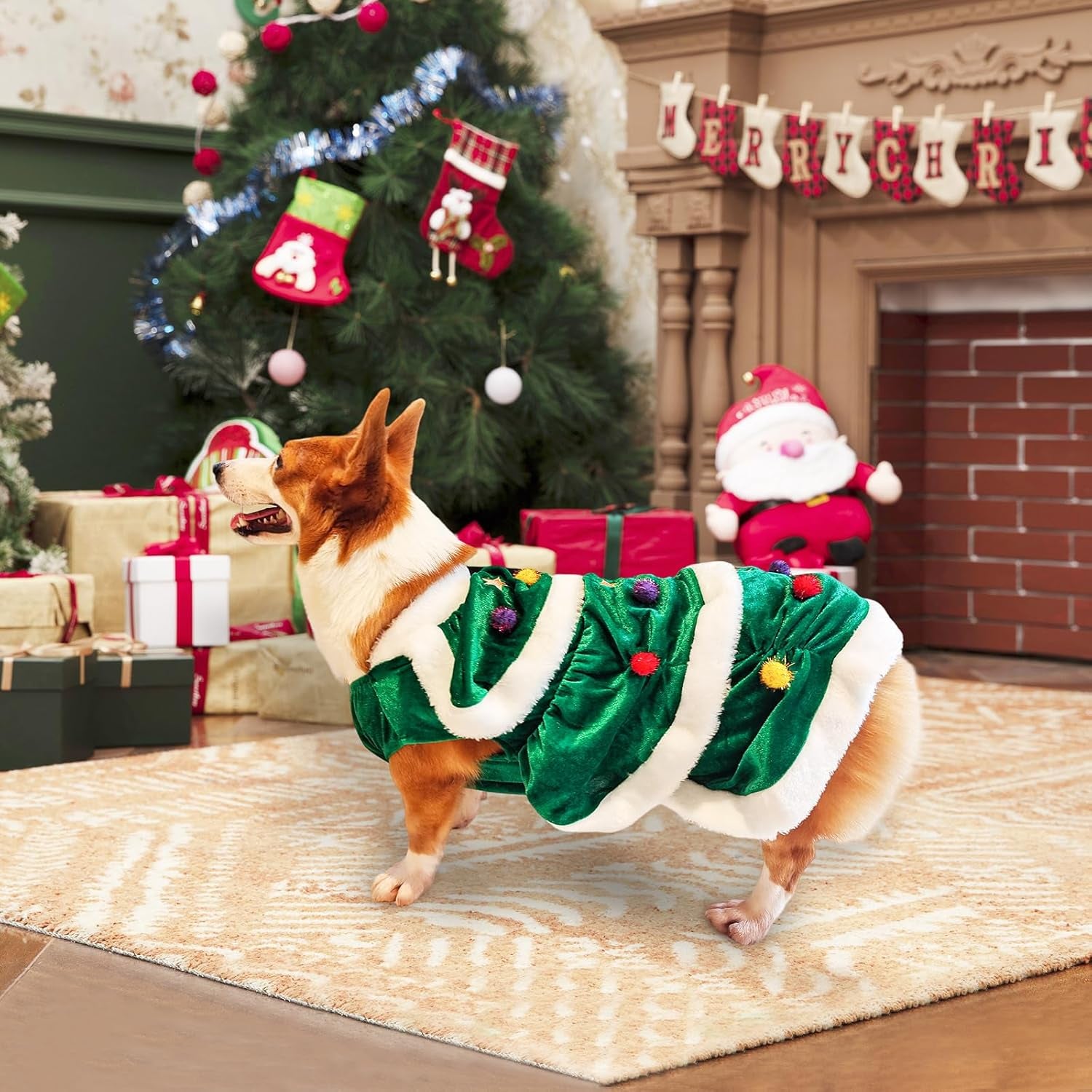 Dog Cloak Pet Winter Clothes Christmas Tree Coat Cute and Warm Dog Costumes (Green, S)